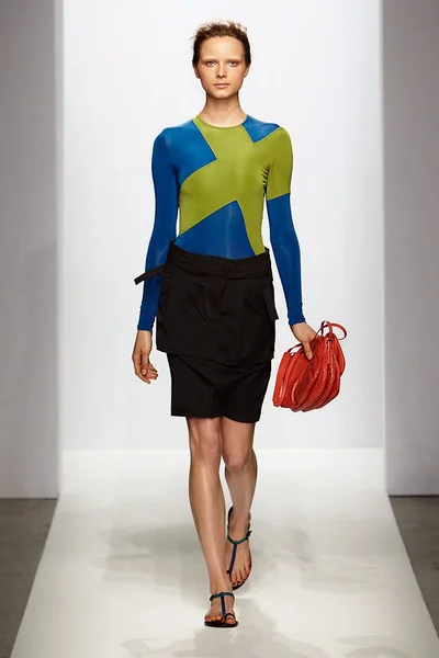 Look 12